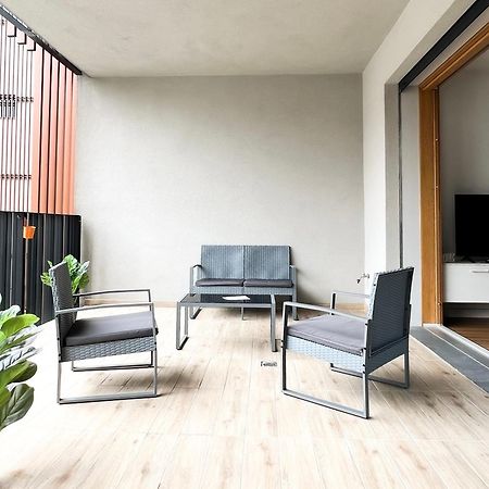 Comecasa Modern Terraced & Palestra Apartment ミラノ エクステリア 写真